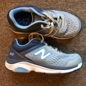 Barely worn New Balance 847 (7.5)